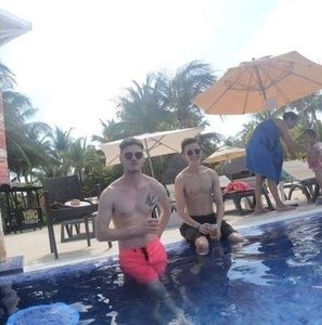 Meet your Posher, Dane